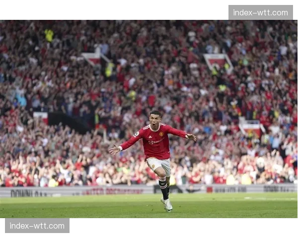 “战术复盘：曼联客胜维拉，滕哈赫极致防反策略奏效”