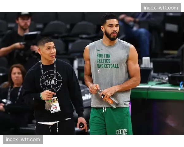 杰森-塔图姆GQ杂志封面故事：谈论领导力、家庭与波士顿的冠军渴望